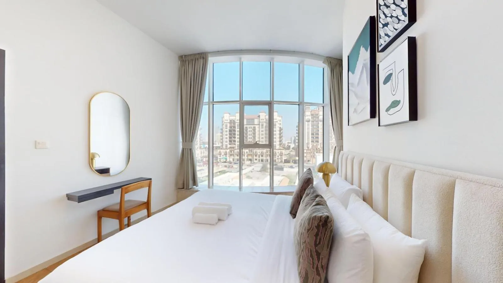 Zenith Tower A2 - Colourful One Bedroom Dubai Apartment
