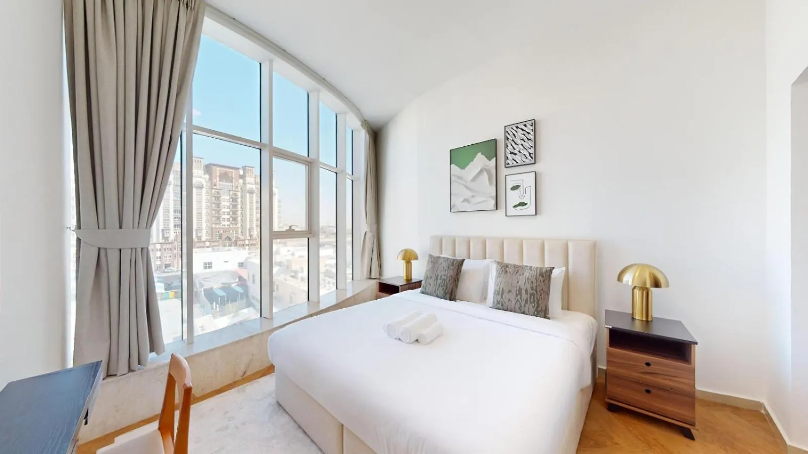 Zenith Tower A2 - Colourful One Bedroom Dubai